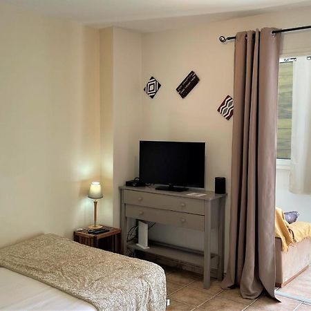 Апартаменти Grand Studio Lumineux - Saint Gilles Les Bains Екстер'єр фото